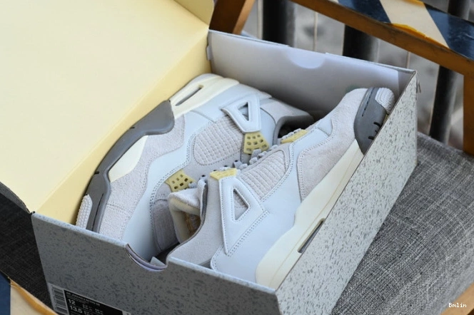 Bmlin Shoes SE Dust Retro 4 Craft Photon Jordan DV3742-021 0816